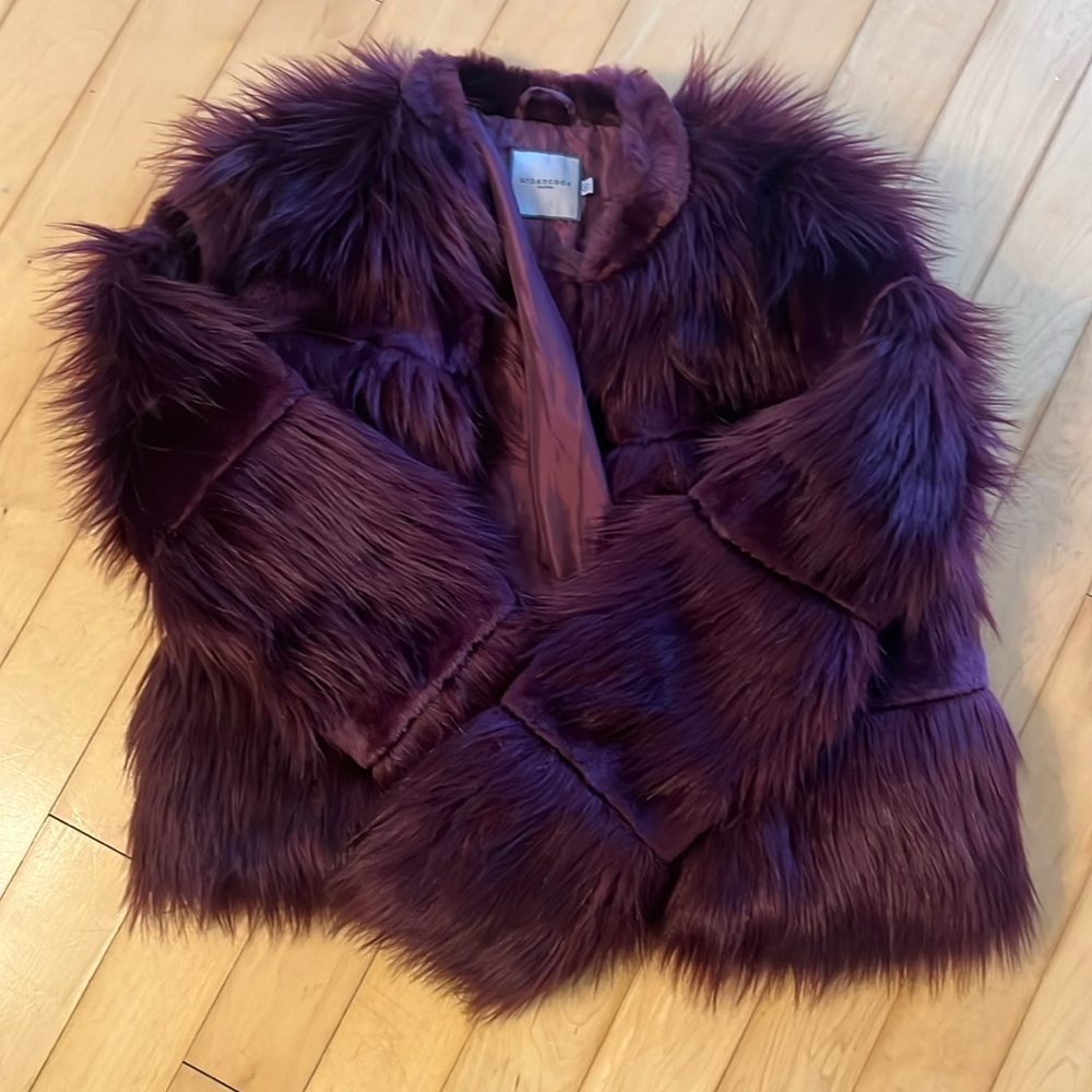 Urban code dark purple/red fake fur jacket